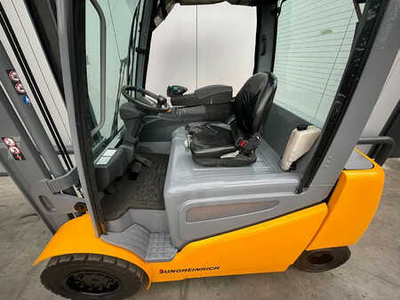 Elektro čtyřkolový VZV 2019  Jungheinrich Heftruck EFG 535ks (3)