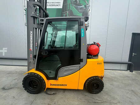 Empilhador a gás 2020  Jungheinrich Heftruck TFG430s (2)