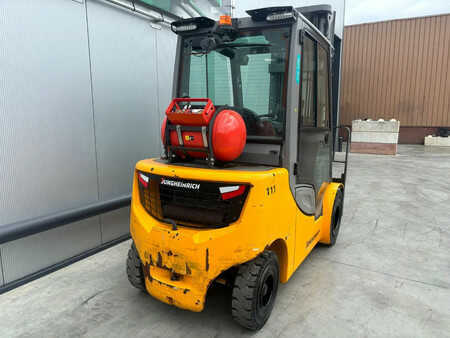 Empilhador a gás 2020  Jungheinrich Heftruck TFG430s (4)