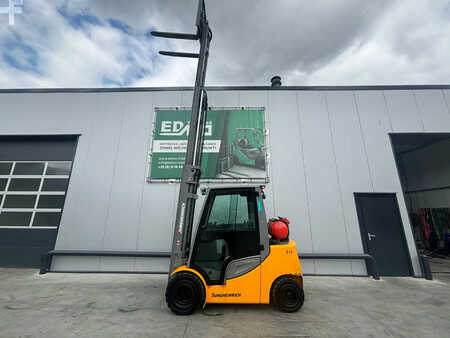 Empilhador a gás 2020  Jungheinrich Heftruck TFG430s (5)