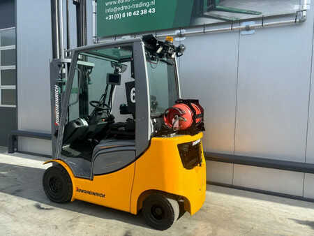 LPG VZV 2018  Jungheinrich Heftruck TFG320s (5)