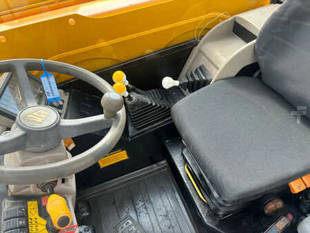 Wózki teleskopowe sztywne 2000  JCB Verreiker (7)