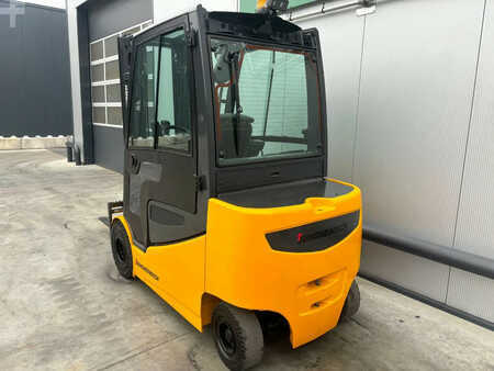 Elektro čtyřkolový VZV 2015  Jungheinrich EFG425 Heftruck (2)