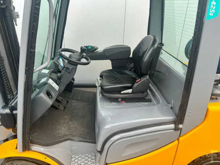 Carretilla elevadora GLP 2016  Jungheinrich TFG425s Heftruck (4)