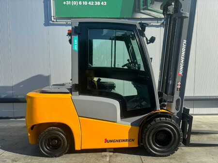 Diesel gaffeltruck 2019  Jungheinrich DFG430 Heftruck Diesel (2)