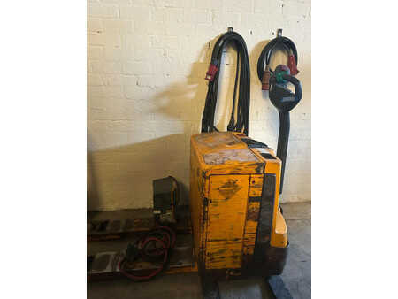 Lavtløftende truck 2015  Jungheinrich EJE 120 Pallettruck (1)