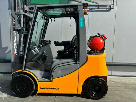 Carretilla elevadora GLP 2016  Jungheinrich TFG425s Heftruck (3)