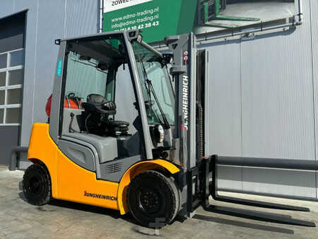 Carretilla elevadora GLP 2016  Jungheinrich TFG425s Heftruck (8)