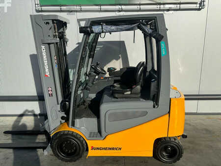 Elektro čtyřkolový VZV 2018  Jungheinrich EFG430k Heftruck (3)