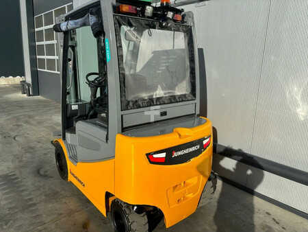 Elektro čtyřkolový VZV 2018  Jungheinrich EFG430k Heftruck (4)