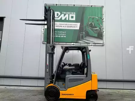 Elektryczne 4-kołowe 2018  Jungheinrich EFG430k Heftruck (2)