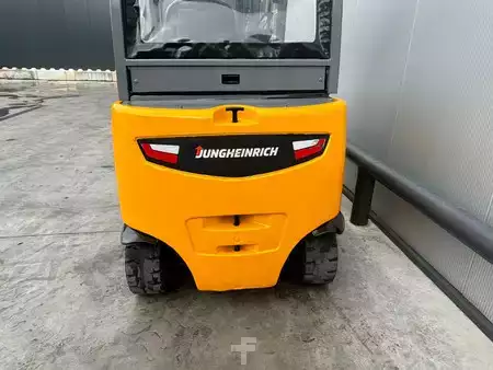 Elektryczne 4-kołowe 2018  Jungheinrich EFG430k Heftruck (6)