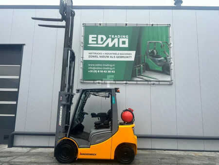 Gázüzemű targoncák 2016  Jungheinrich TFG425s Heftruck (5)