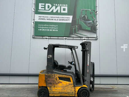 Sähkö - 4 pyör 2019  Jungheinrich EFG320 Heftruck (1)