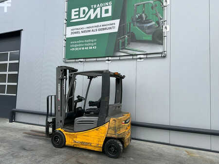 Sähkö - 4 pyör 2019  Jungheinrich EFG320 Heftruck (5)