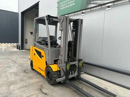 Elektromos 4 kerekű 2017  Jungheinrich EFG430s Heftruck (5)
