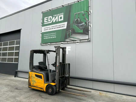 Chariots électriques à 4 roues 2018  Jungheinrich EFG216k Heftruck (2)