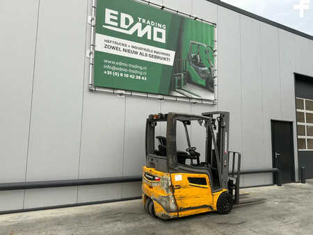 Chariots électriques à 4 roues 2018  Jungheinrich EFG216k Heftruck (4)