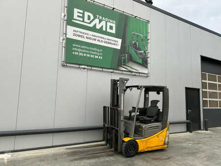 Chariots électriques à 4 roues 2018  Jungheinrich EFG216k Heftruck (7)