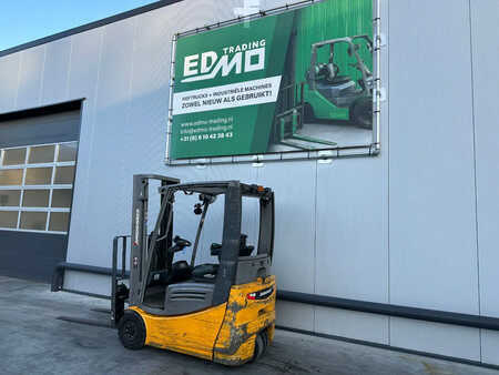 Chariots électriques à 4 roues 2018  Jungheinrich EFG216k Heftruck (4)