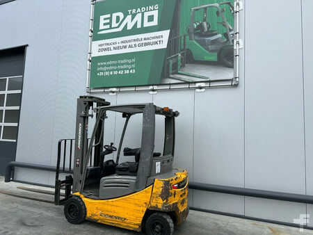 Sähkö - 4 pyör 2019  Jungheinrich EFG320 Heftruck (3)