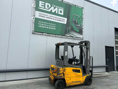 Sähkö - 4 pyör 2019  Jungheinrich EFG320 Heftruck (4)