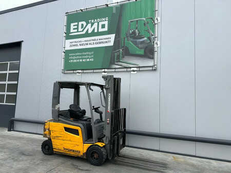 Sähkö - 4 pyör 2019  Jungheinrich EFG320 Heftruck (5)