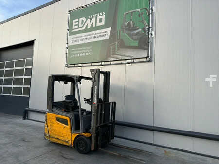 Chariots électriques à 4 roues 2018  Jungheinrich EFG216k Heftruck (3)