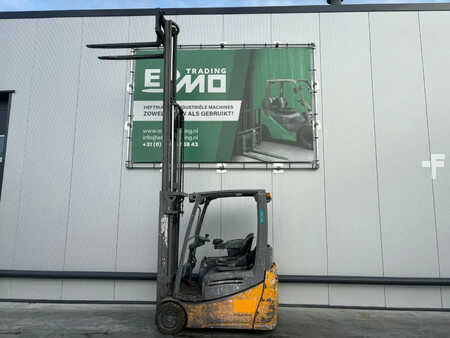 Chariots électriques à 4 roues 2018  Jungheinrich EFG216k Heftruck (5)