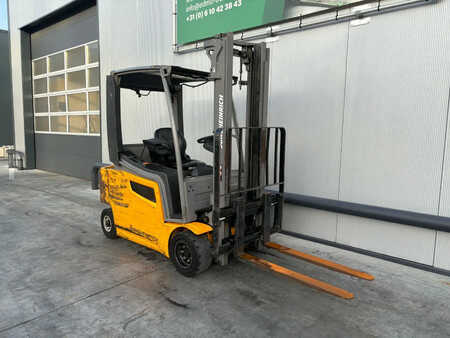 Sähkö - 4 pyör 2019  Jungheinrich EFG320 Heftruck (3)