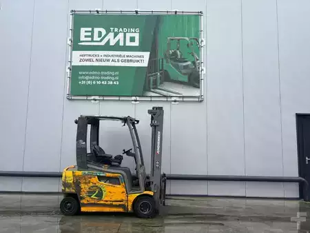 Eléctrico - 4 rodas 2019  Jungheinrich Heftruck (1)