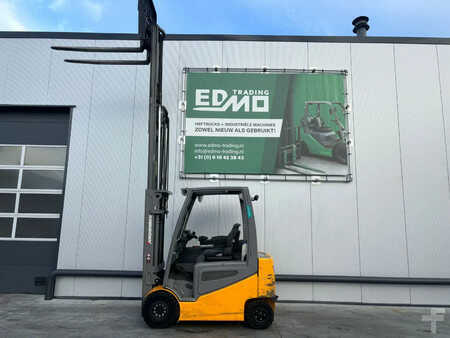 Carrelli elettrici 4 ruote - Jungheinrich EFG425ks Heftruck (3)