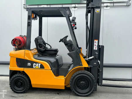 Gas gaffeltruck 2019  CAT Lift Trucks GP25N Heftruck (1)