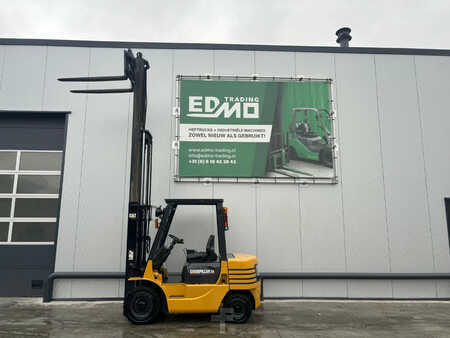 Chariots élévateurs diesel - CAT Lift Trucks 2.5 Diesel Heftruck (4)