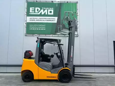 Carretilla elevadora GLP 2018  Jungheinrich TFG 435s Heftruck (1)