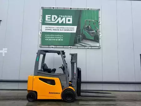 Eléctrico - 4 rodas 2016  Jungheinrich Heftruck (1)