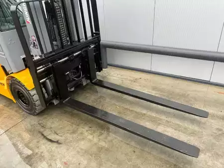 Eléctrico - 4 rodas 2016  Jungheinrich Heftruck (5)