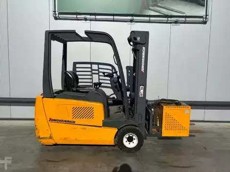 Eléctrica de 4 ruedas 2001  Jungheinrich EFG DF 20 Heftruck (3)