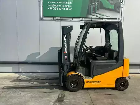 4-wiel elektrische heftrucks 2014  Jungheinrich EFG 425ks Heftruck (5)