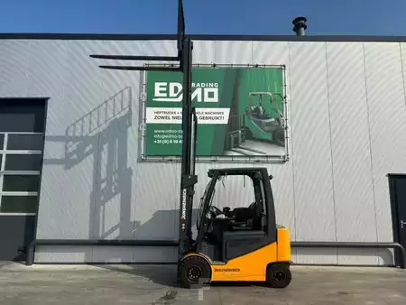 4-wiel elektrische heftrucks 2014  Jungheinrich EFG 425ks Heftruck (6)