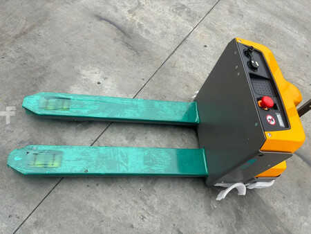 Ruční paletový vozík 2024  Jungheinrich Palletwagen EJE M13 (NEW!!!) (6)