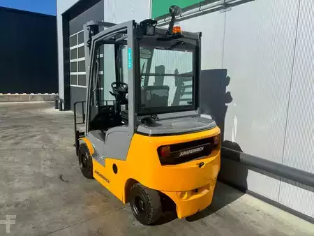 Carretilla elevadora diésel 2018  Jungheinrich DFG320 Heftruck Diesel (3)