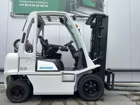 Chariots élévateurs GPL 2014  Unicarriers 2.5 Heftruck (4)