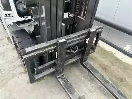 Chariots élévateurs GPL 2014  Unicarriers 2.5 Heftruck (5)