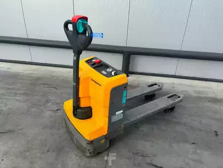 Pallyftare 2017  Jungheinrich Palletwagen EJE M13 (3)