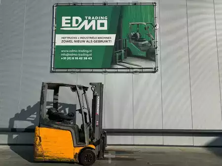 Carrelli elettrici 4 ruote 2016  Jungheinrich EFG 215 Heftruck (1)