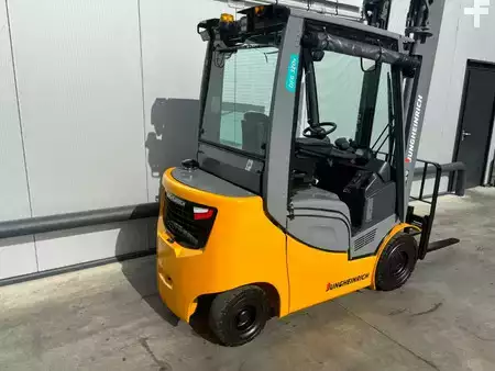 Carretilla elevadora diésel 2018  Jungheinrich DFG320s Heftruck Diesel (3)