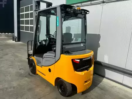 Carretilla elevadora diésel 2018  Jungheinrich DFG320s Heftruck Diesel (4)