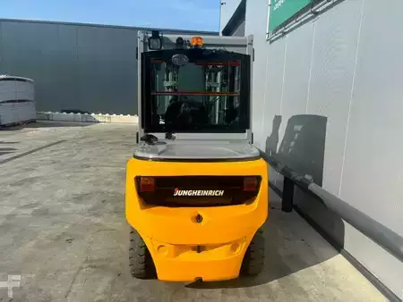 Carretilla elevadora diésel 2017  Jungheinrich DFG425 Heftruck Diesel (4)