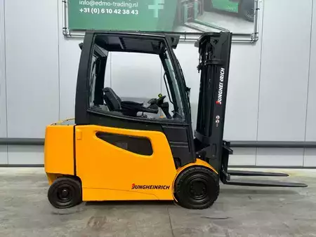 4-wiel elektrische heftrucks 2013  Jungheinrich EFG425s Heftruck (2)